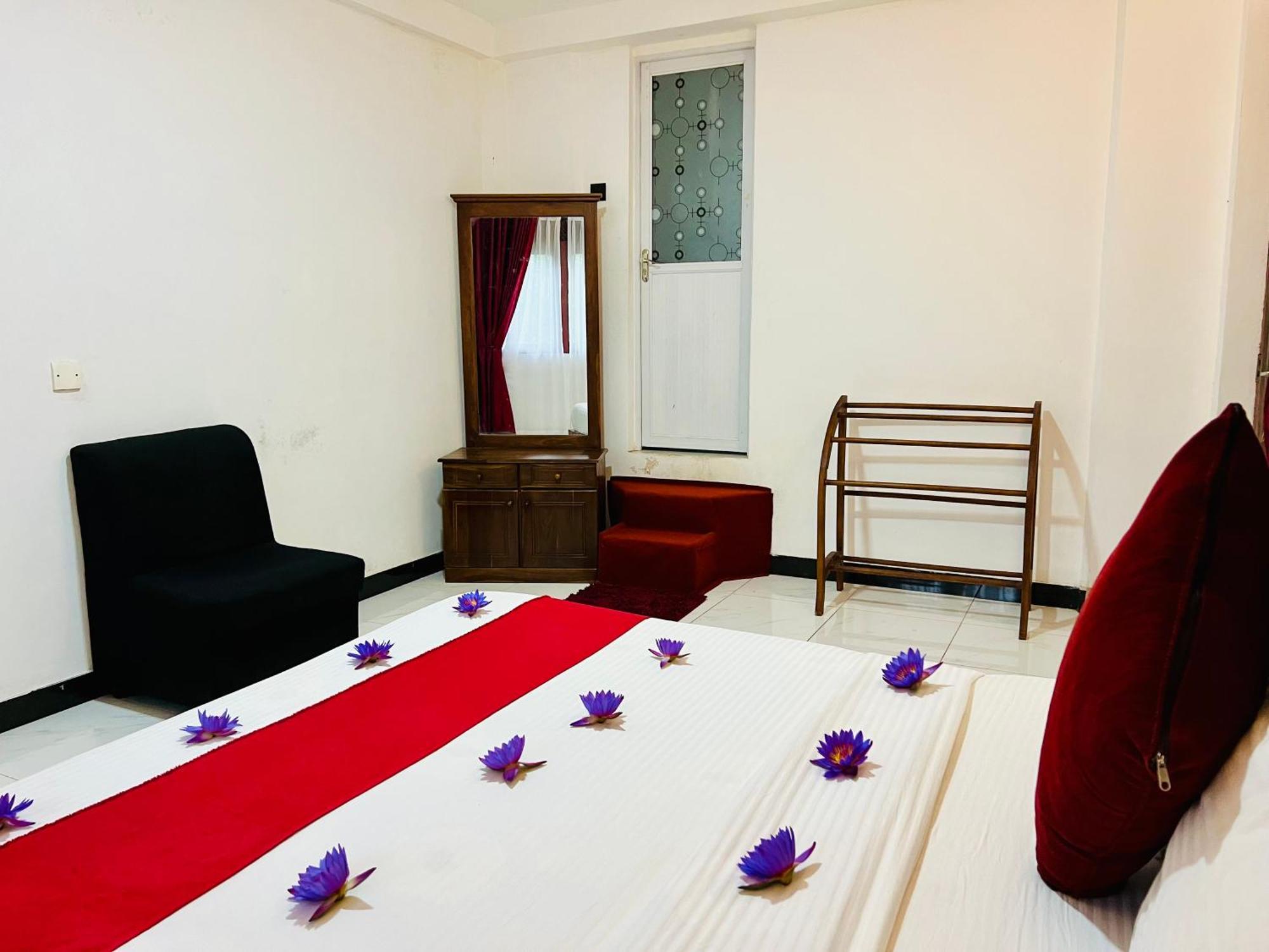 Heaven Breeze Hotel Kandy Exterior photo