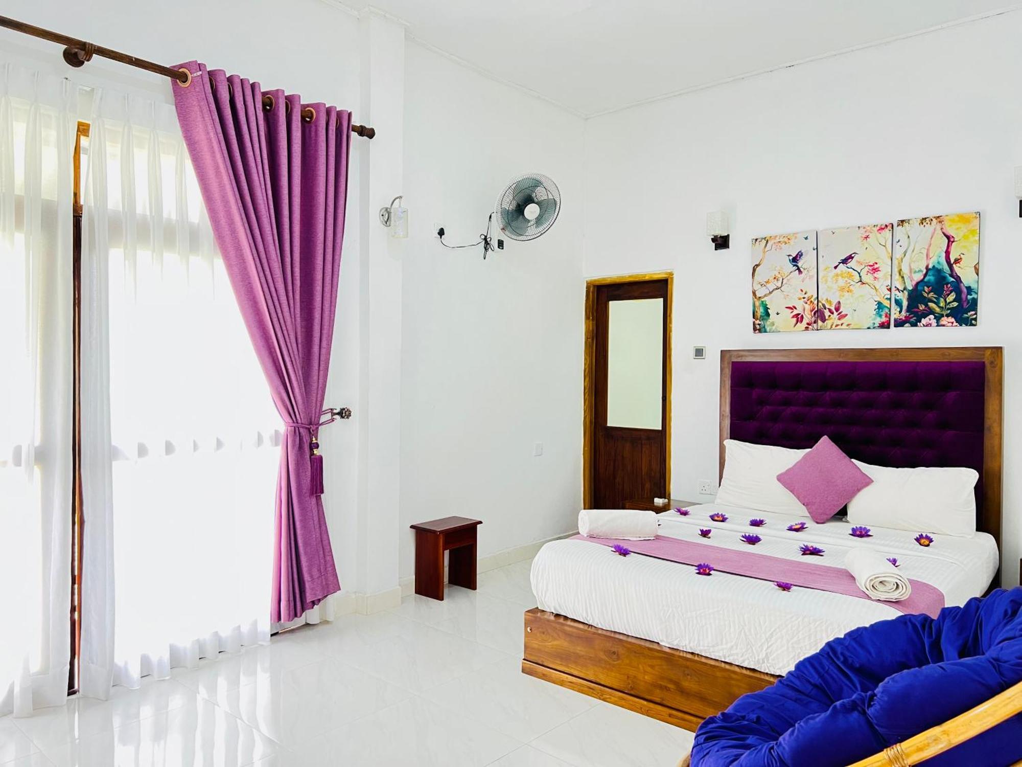 Heaven Breeze Hotel Kandy Exterior photo